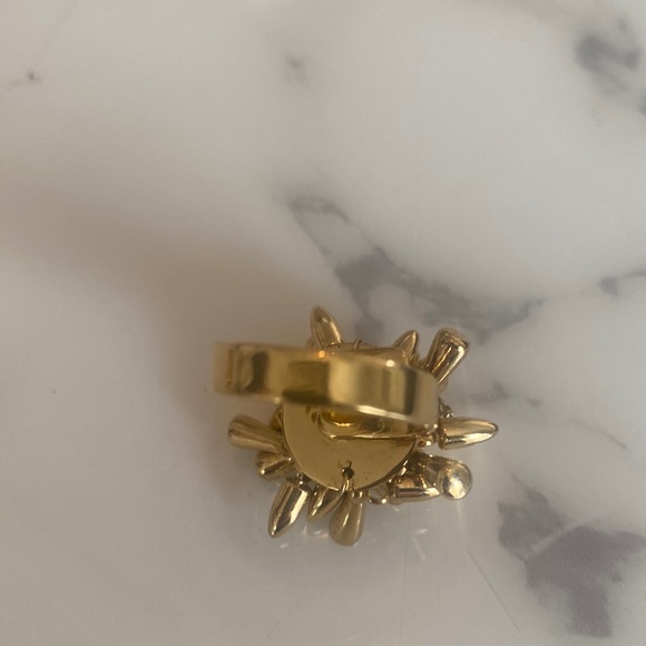 Adjustable sparkly cocktail ring 💍✨⭐️ - Picture 3 of 4